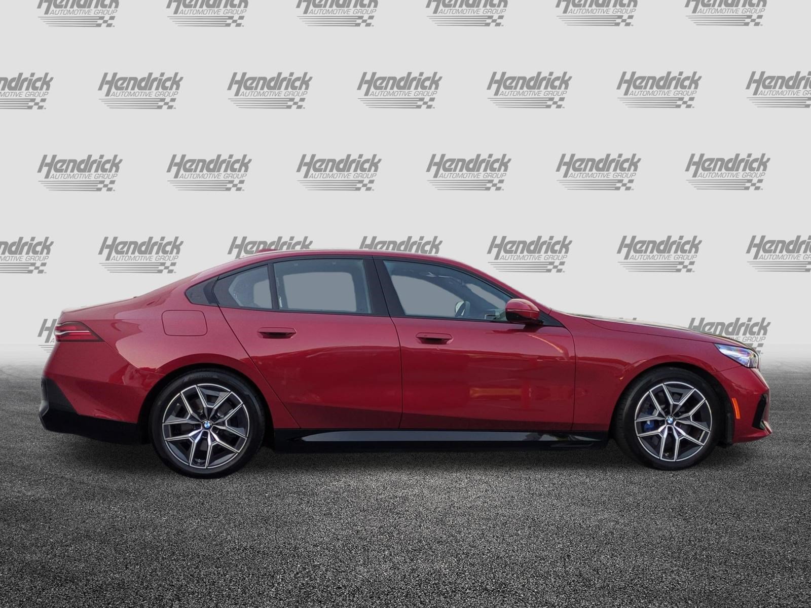 Used 2026 BMW i5 eDrive40 AWD/4WD image 11