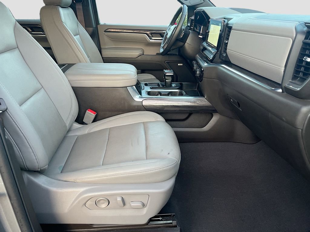Used 2024 Chevrolet Silverado 1500 LTZ w/ Technology Package image 28