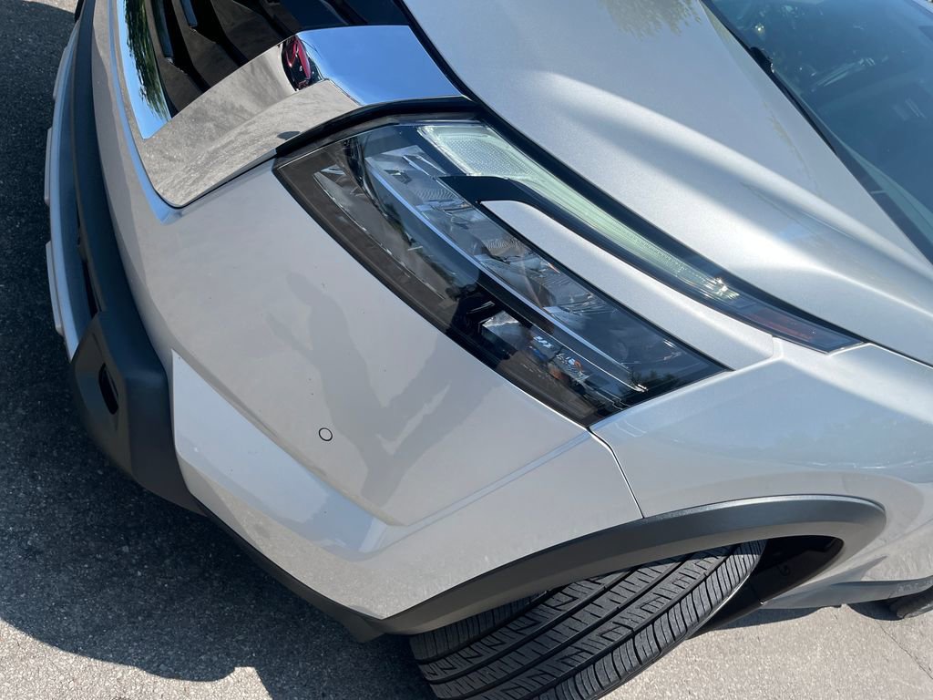 Used 2025 Nissan Pathfinder SL FWD image 35
