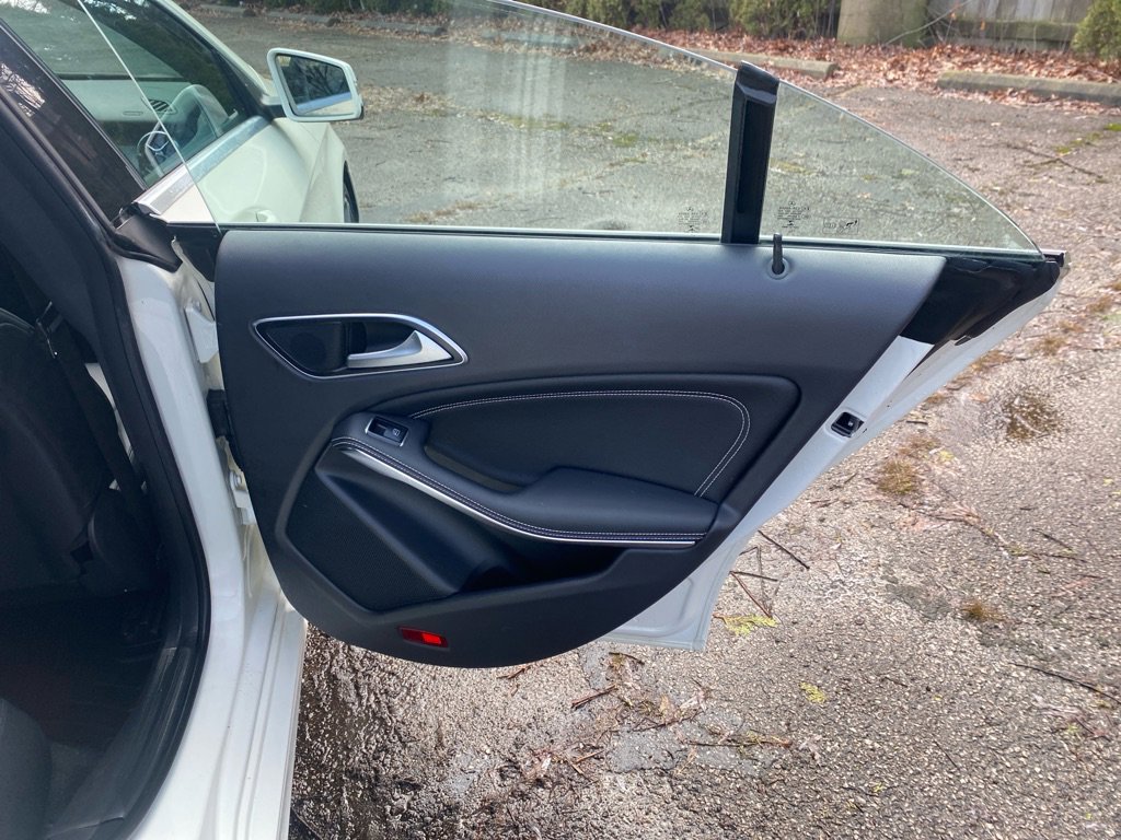Used 2014 Mercedes-Benz CLA 250 250 4MATIC image 21
