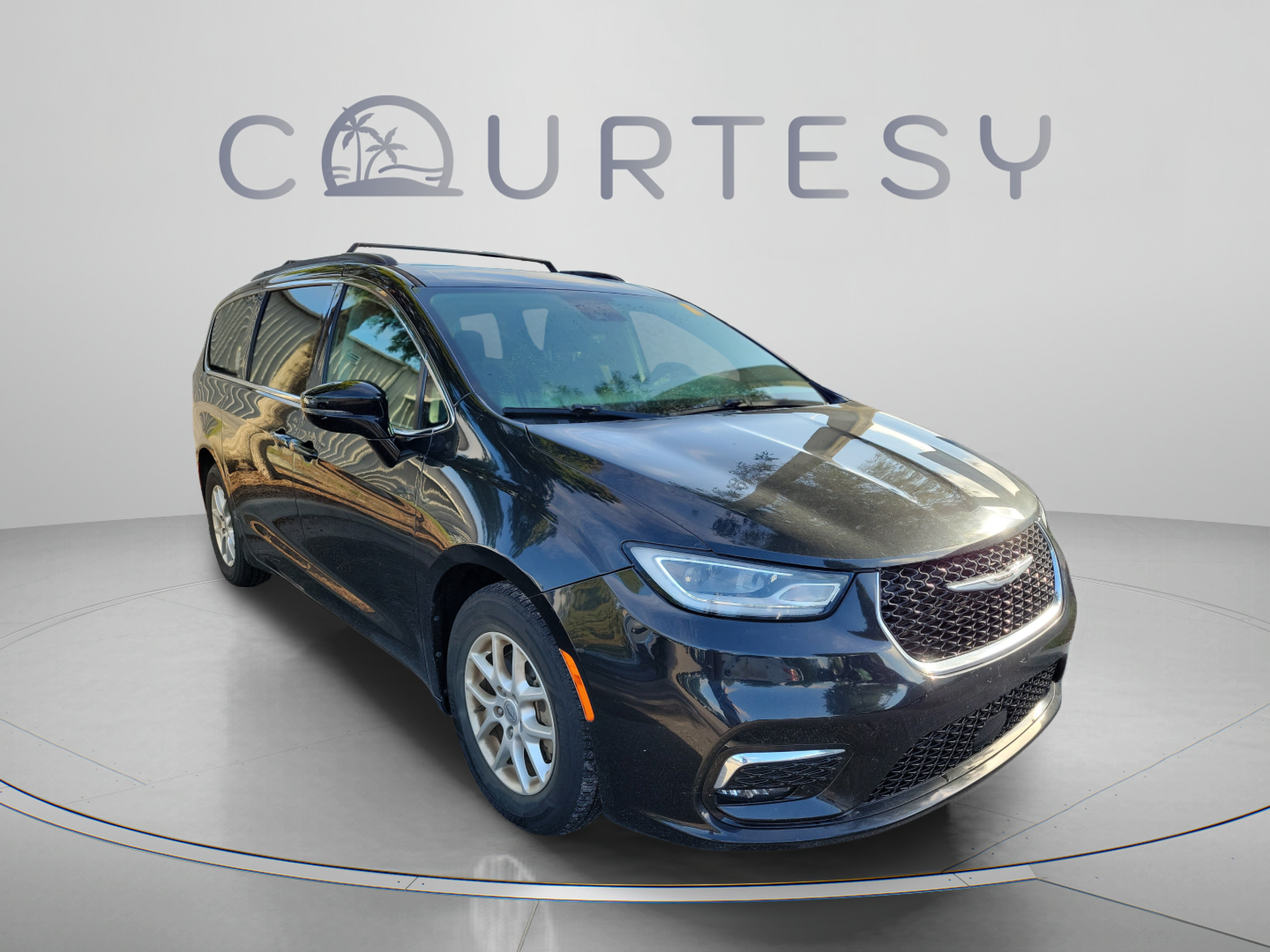 Used 2022 Chrysler Pacifica Touring-L FWD image 14