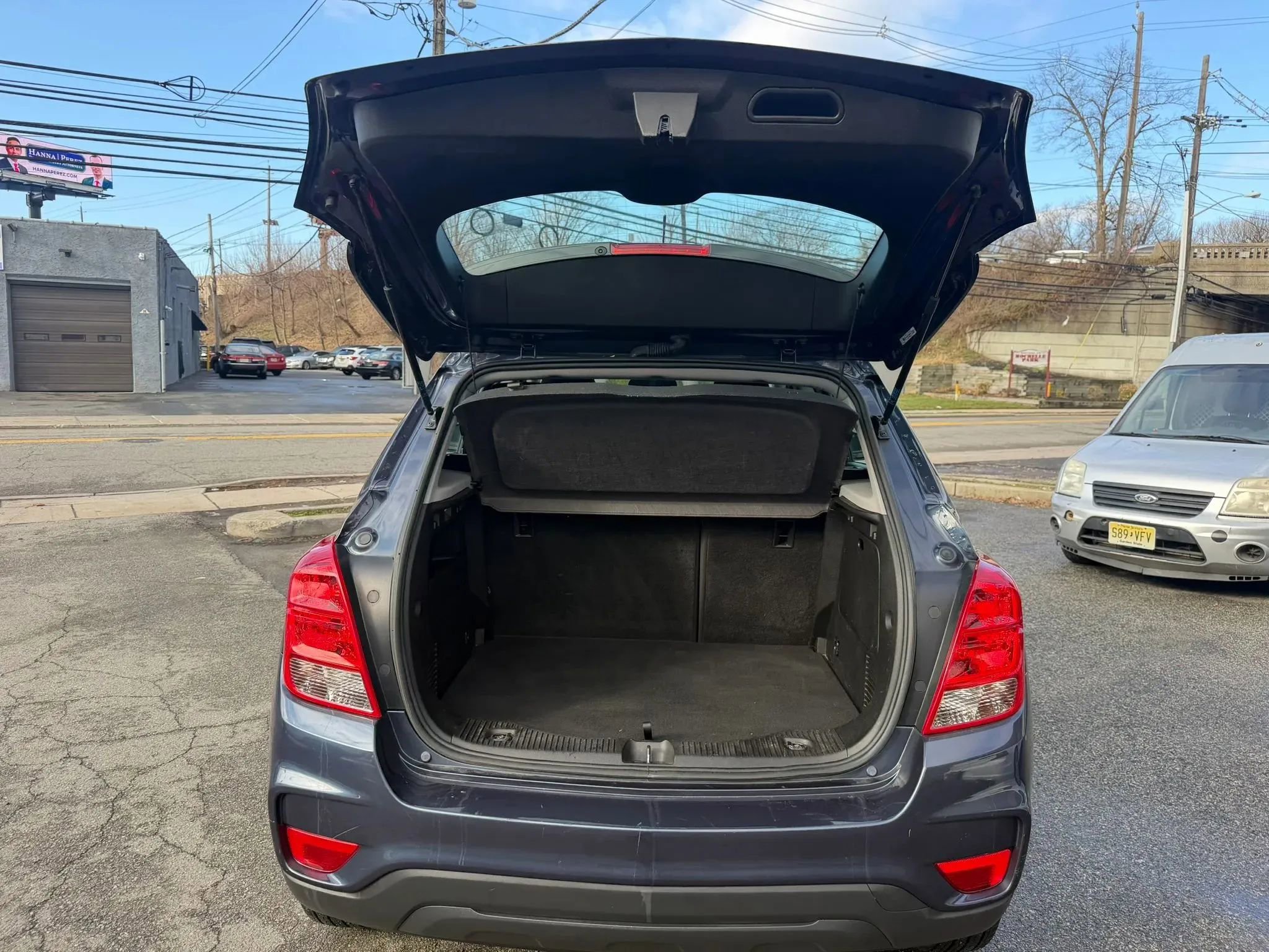 Used 2018 Chevrolet Trax LS image 27