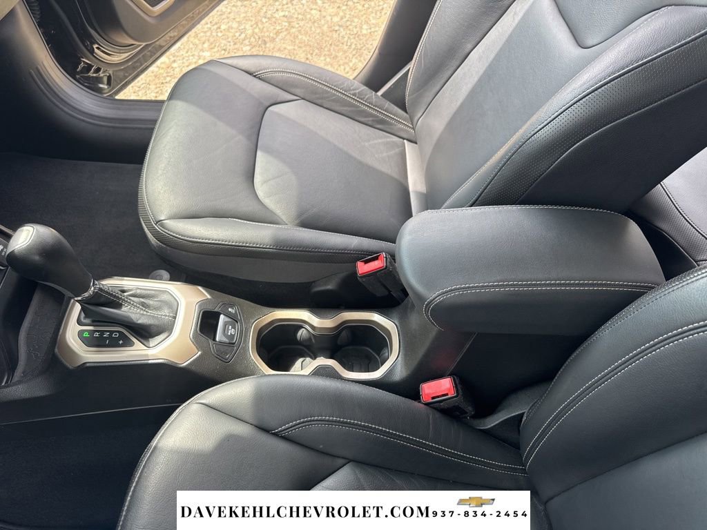Used 2017 Jeep Renegade Limited image 27