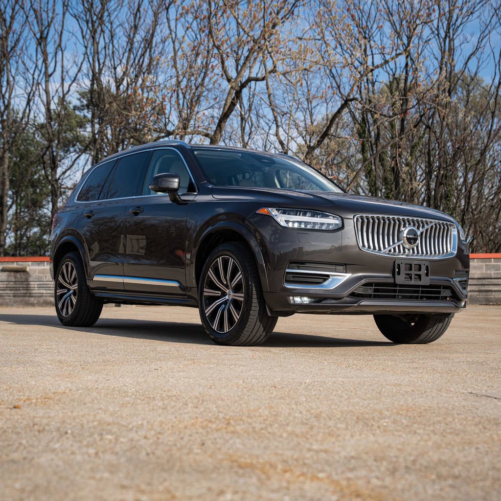 Certified 2024 Volvo XC90 B6 Plus w/ Protection Package image 7