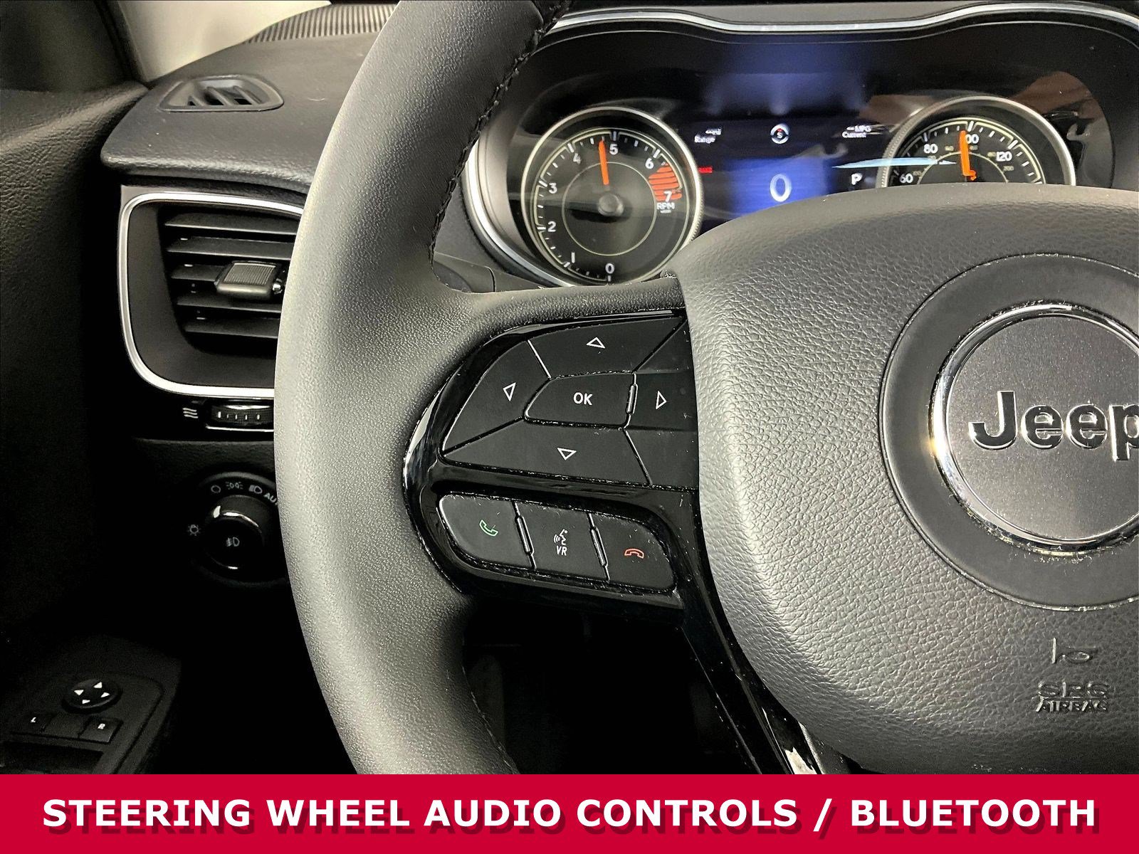 Used 2023 Jeep Cherokee Altitude Lux AWD/4WD image 11