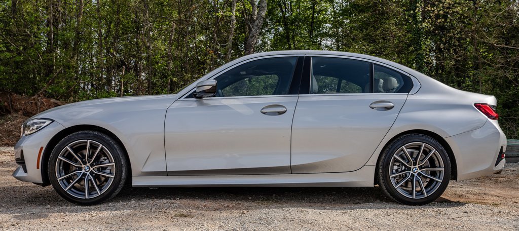Used 2020 BMW 330i Sedan w/ Convenience Package RWD image 2