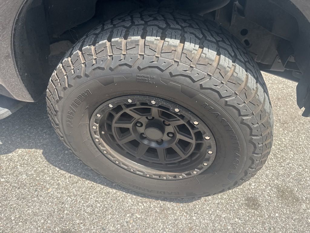 Used 2016 Ford F150 Lariat w/ Equipment Group 502A Luxury image 8