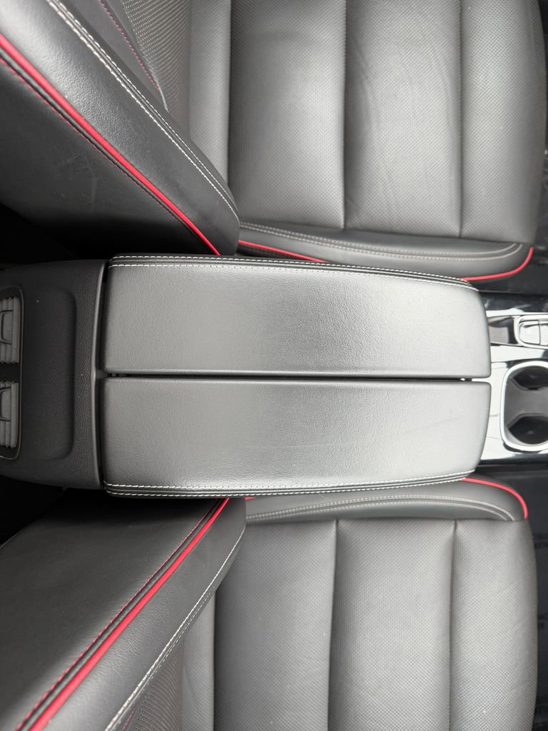 Used 2022 Buick Envision Essence w/ Technology Package II image 31