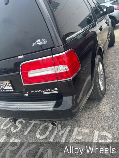 Used 2011 Lincoln Navigator L 2WD w/ 101A Rapid Spec Order Code image 11