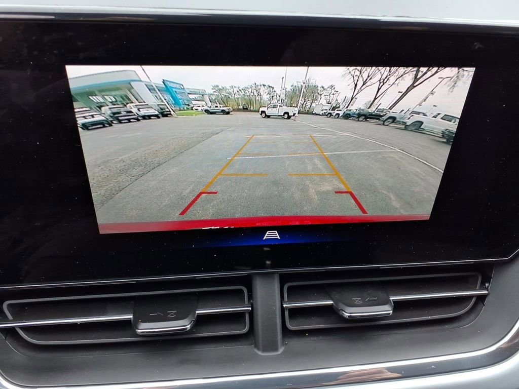 Used 2025 Chevrolet Trax LT w/ Driver Confidence Package FWD image 10