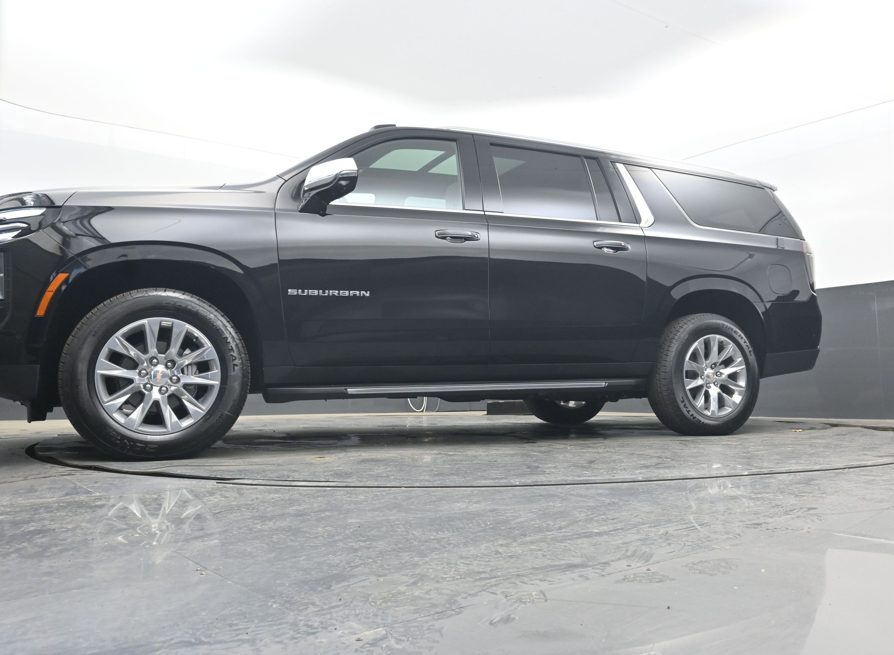 New 2026 Chevrolet Suburban Premier w/ Sun And Tow Package AWD/4WD image 26