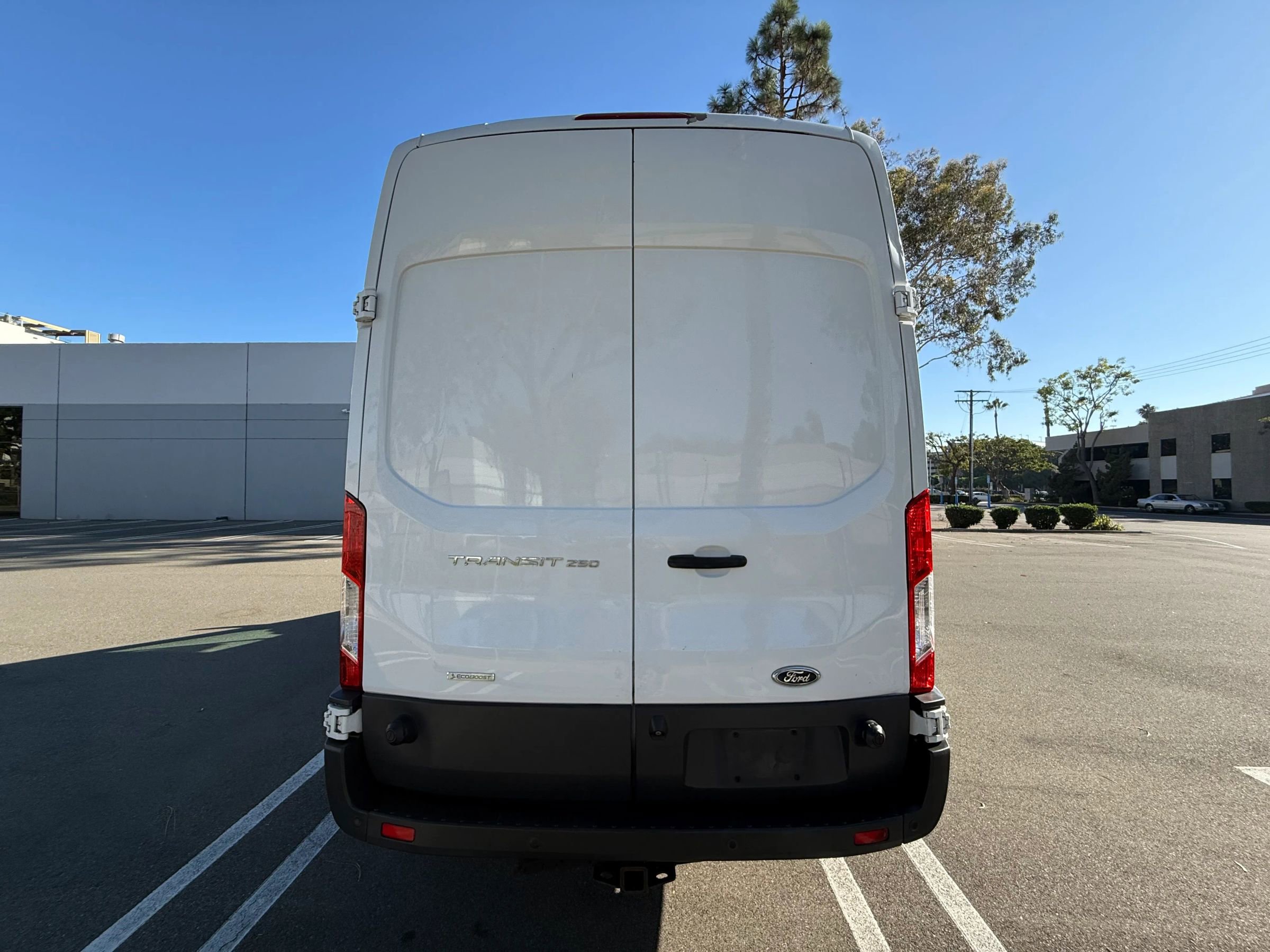 Used 2015 Ford Transit 250 148 High Roof image 5