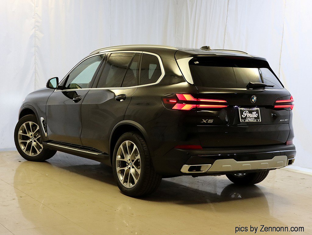 Used 2026 BMW X5 xDrive40i w/ Climate Comfort Package image 9