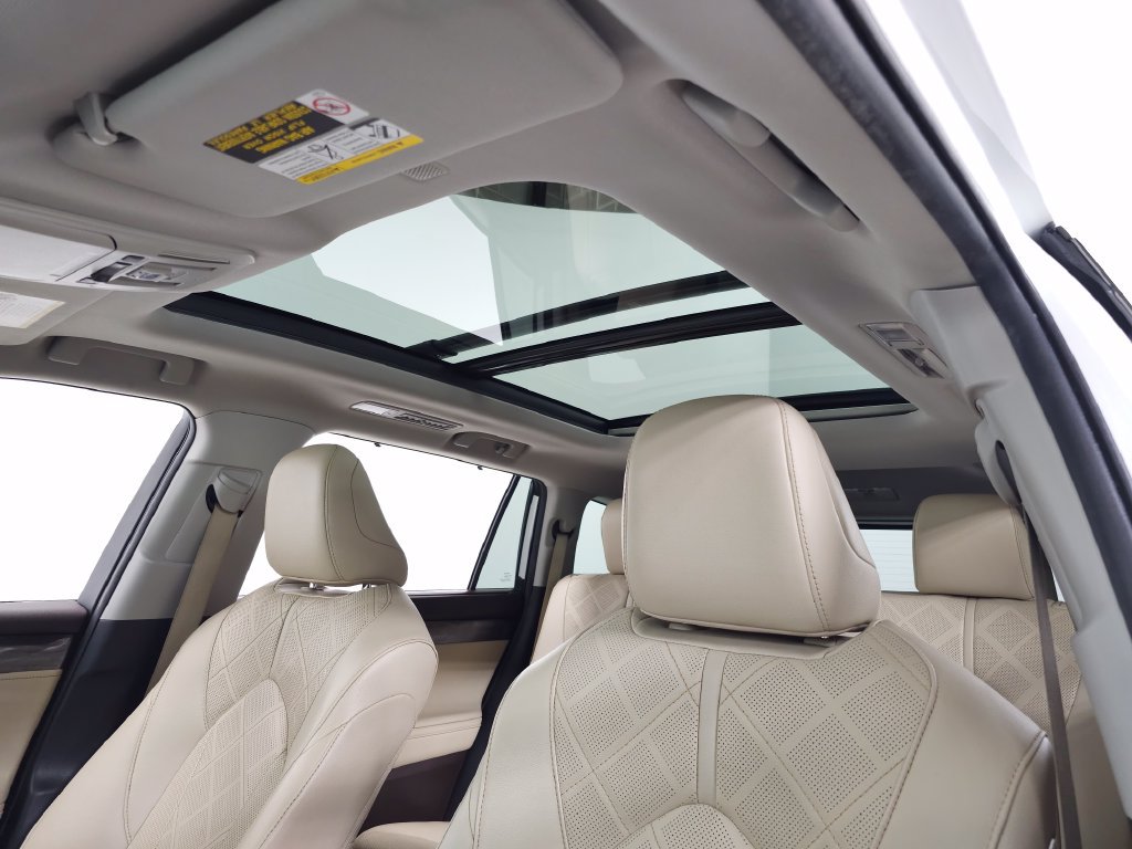 Used 2022 Toyota Highlander Platinum FWD image 20