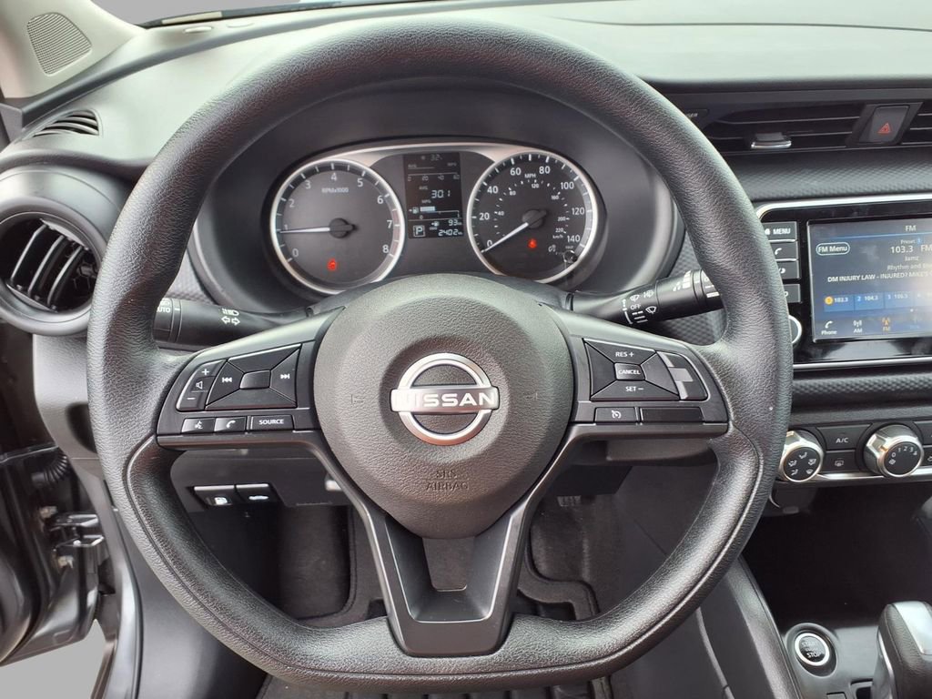 Certified 2025 Nissan Kicks Play S image 12