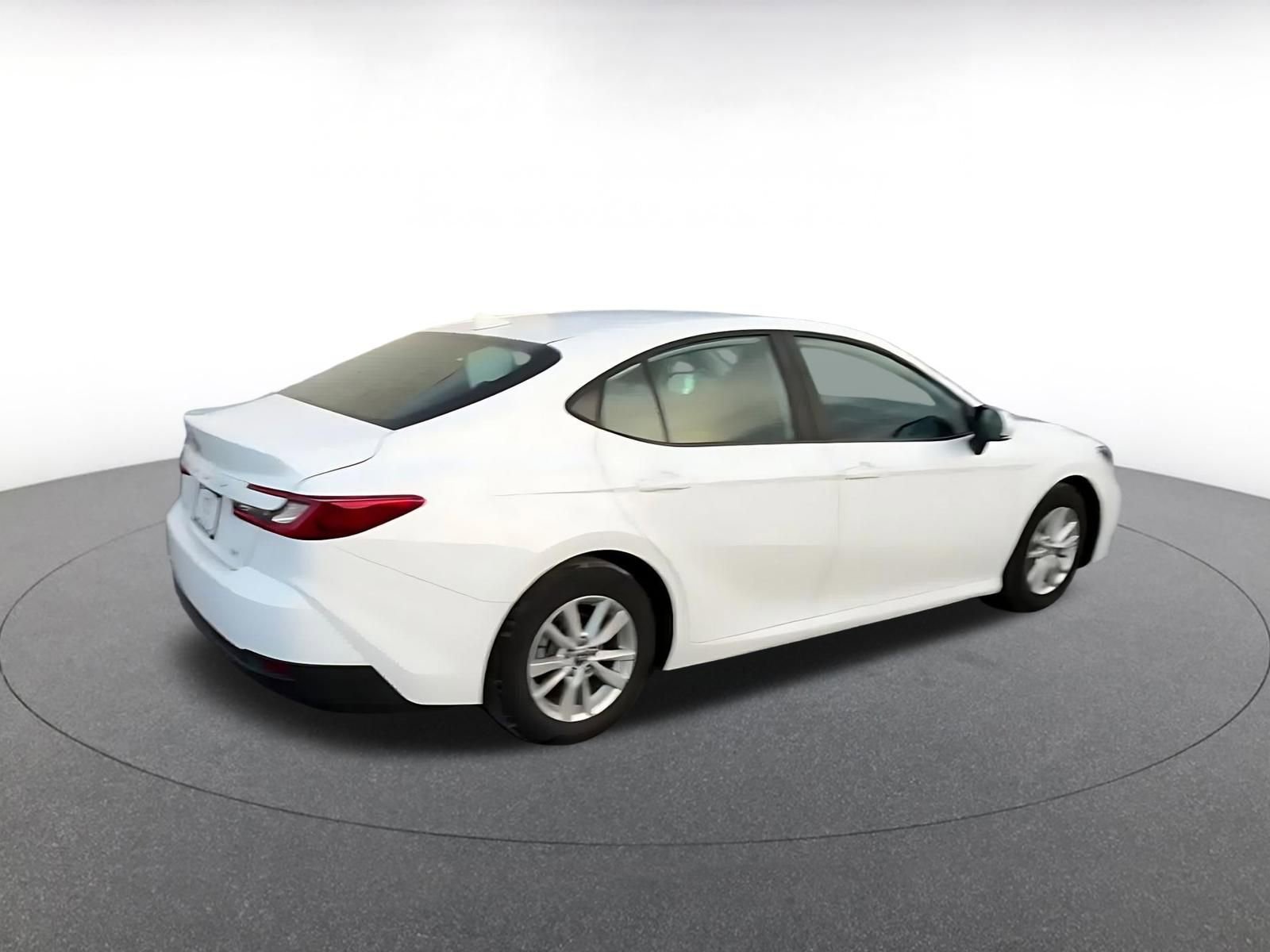 Used 2025 Toyota Camry LE FWD image 15