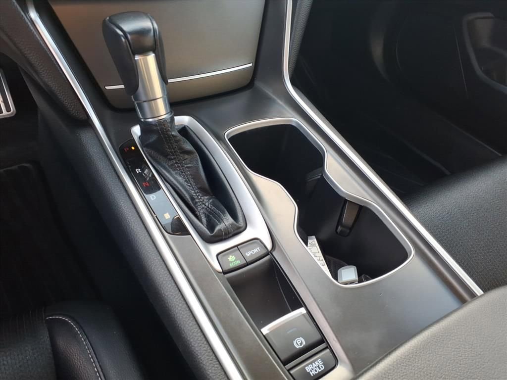 Used 2018 Honda Accord Sport image 9