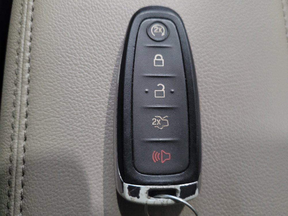 Used 2017 Ford Escape Titanium AWD/4WD image 32