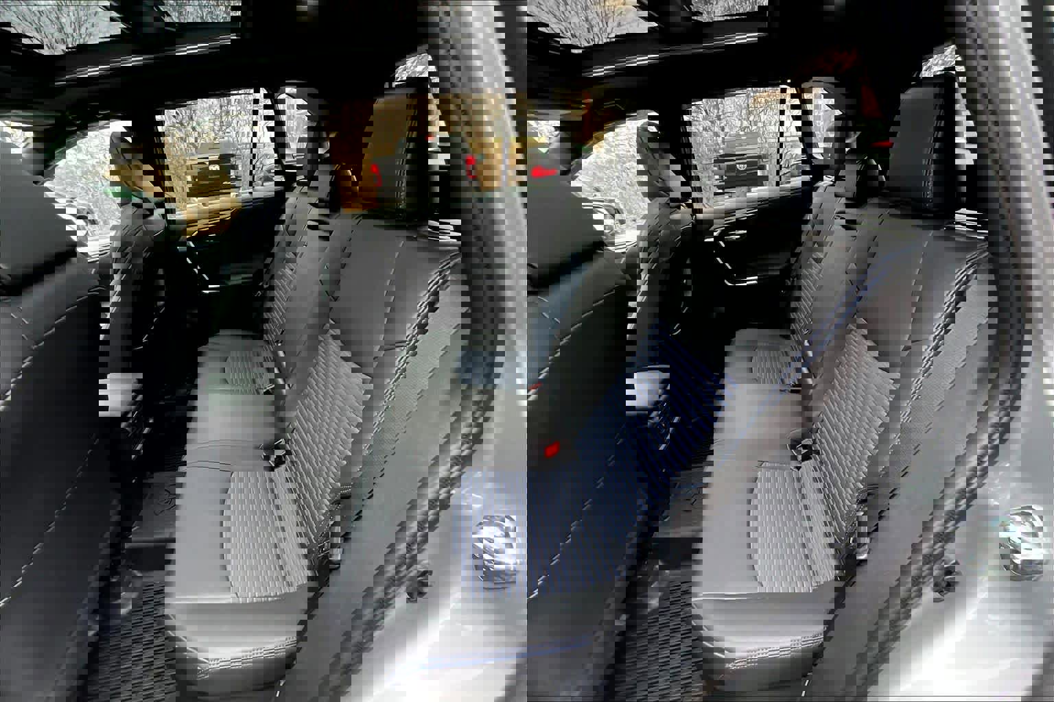 Used 2024 Toyota RAV4 XSE w/ Advanced Technology Package image 20