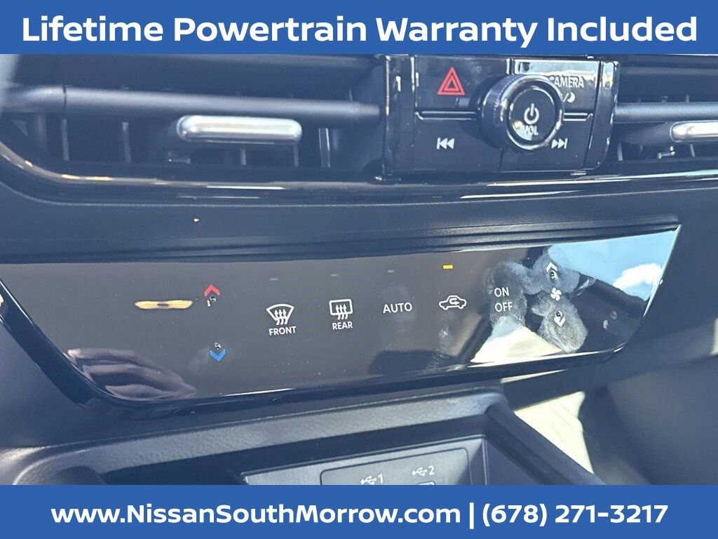 New 2025 Nissan Kicks SR image 6