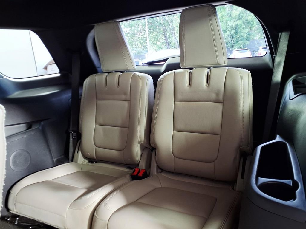 Used 2012 Ford Explorer XLT FWD image 10