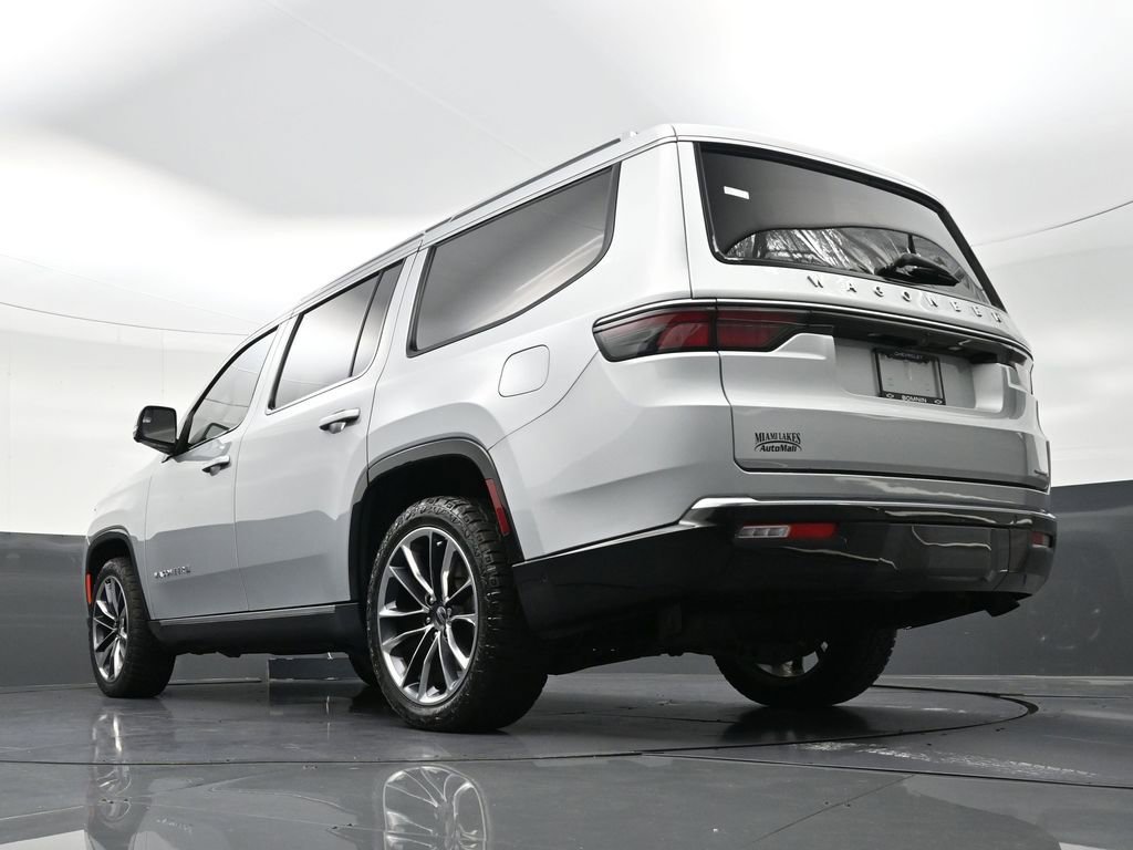 Used 2022 Jeep Wagoneer Series III w/ Premium Group I image 26