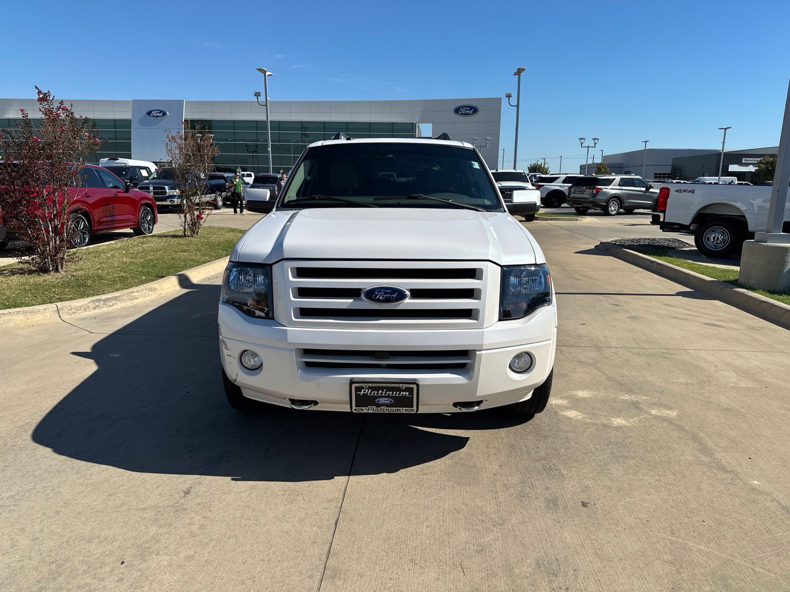 Used 2010 Ford Expedition Limited RWD image 9
