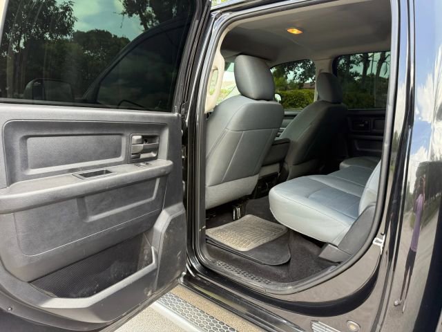 Used 2017 RAM 2500 Tradesman w/ Chrome Appearance Group image 8