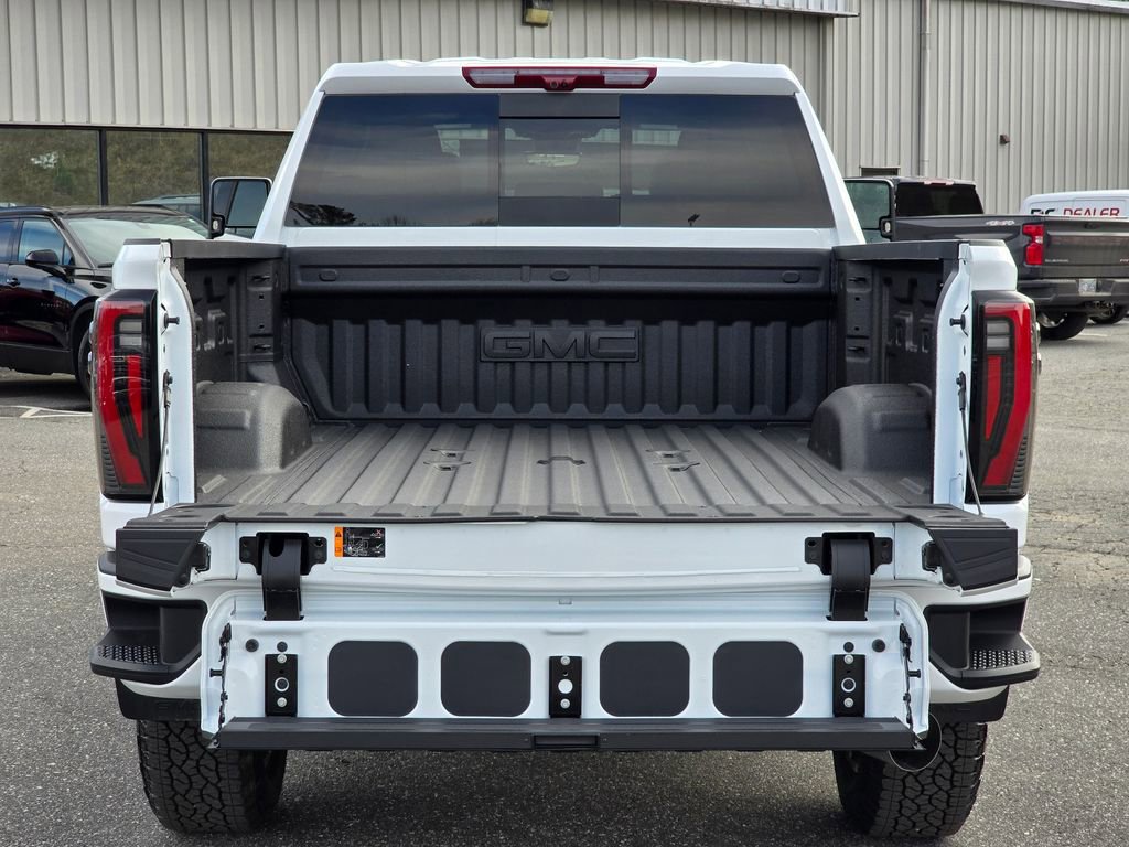 New 2026 GMC Sierra 2500 AT4 w/ AT4 Premium Plus Package image 18