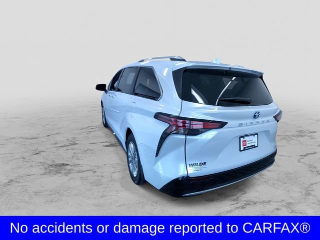 Certified 2024 Toyota Sienna Platinum image 7