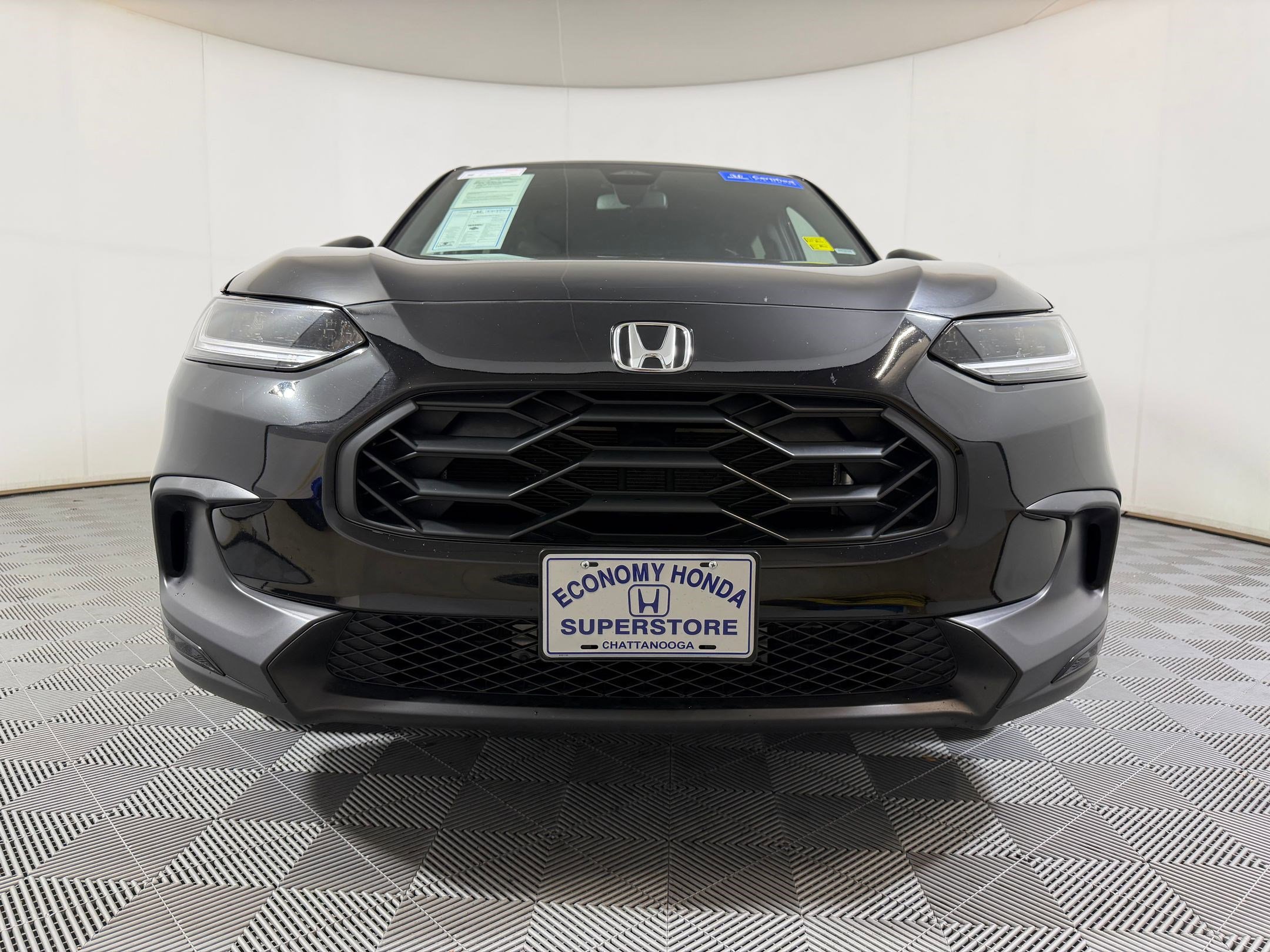 Certified 2025 Honda HR-V Sport image 5