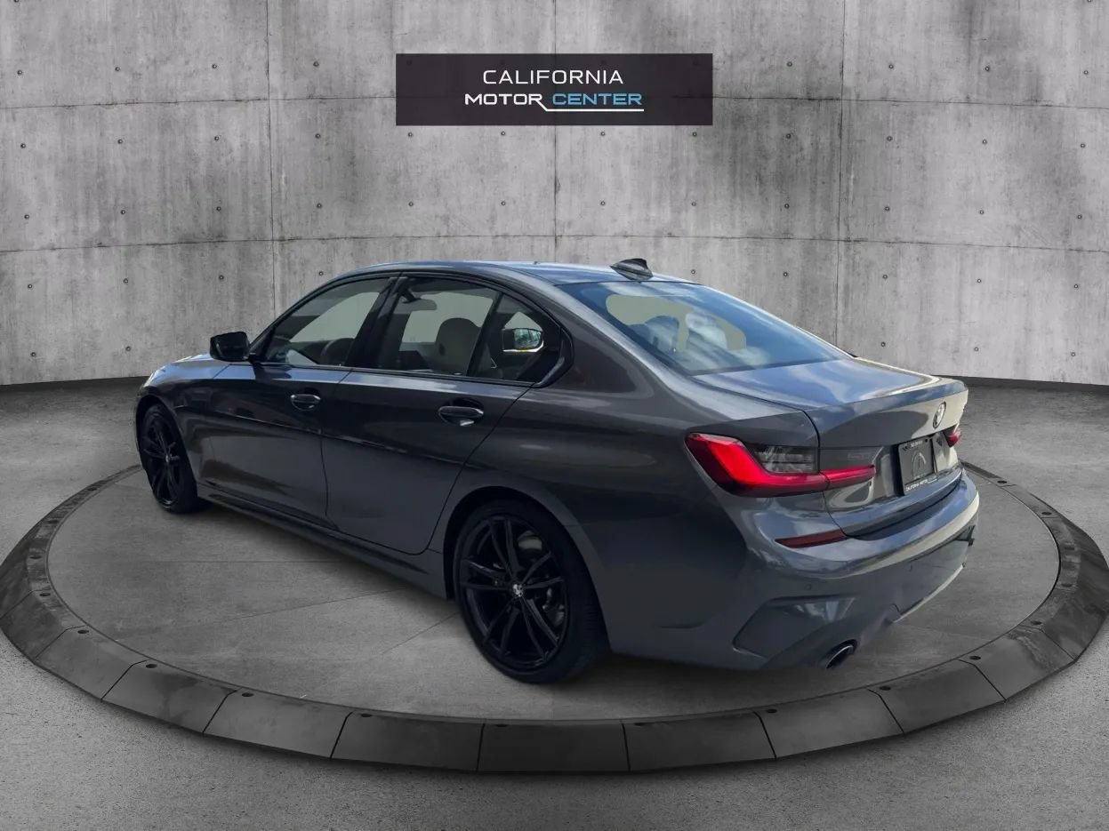 Used 2019 BMW 330i Sedan w/ M Sport Package RWD image 7