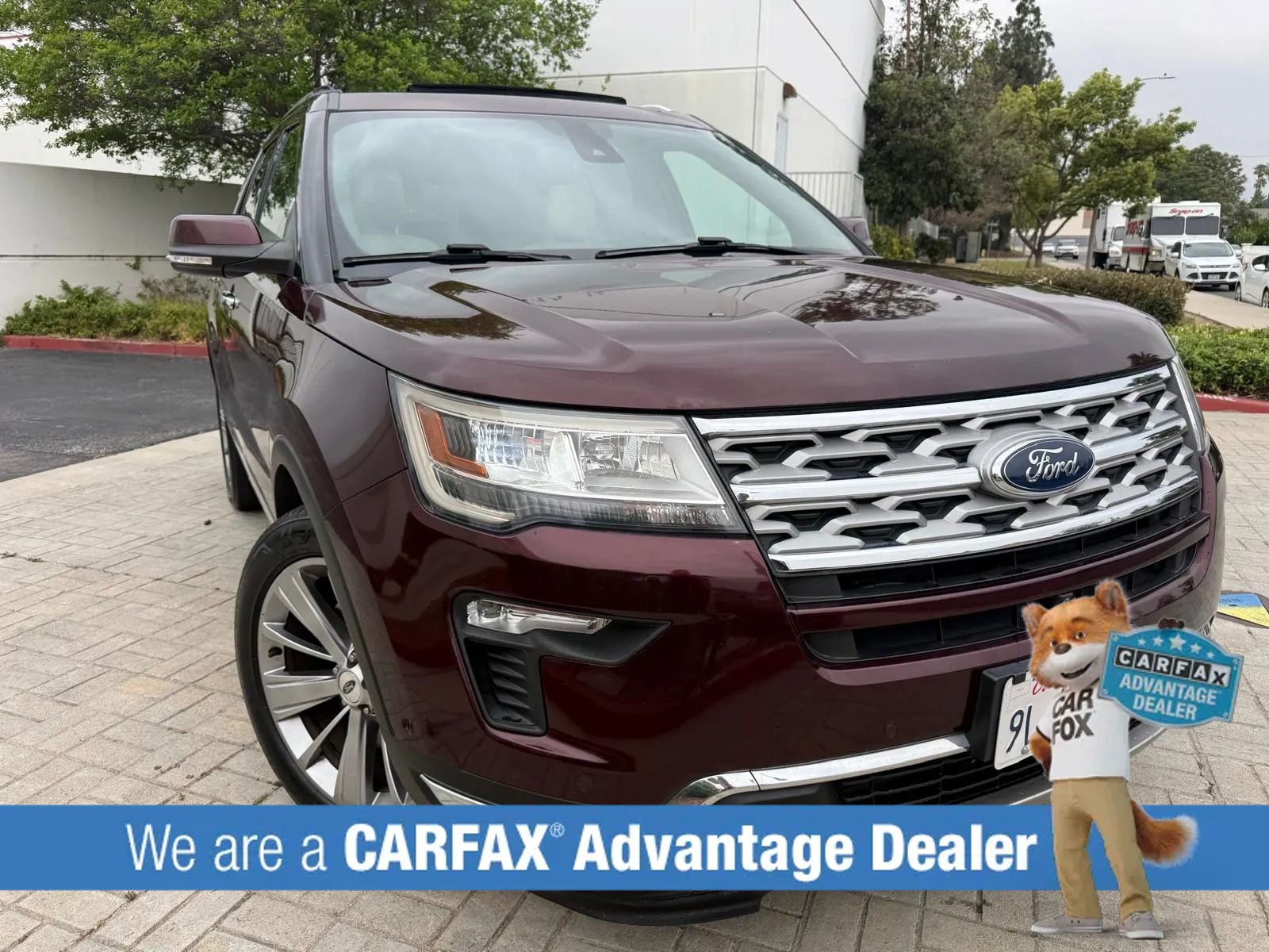 Used 2018 Ford Explorer Limited w/ Equipment Group 301A FWD image 2