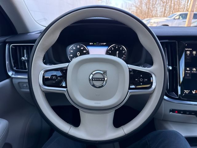 Used 2020 Volvo S60 T6 Momentum w/ Protection Package Premier image 19