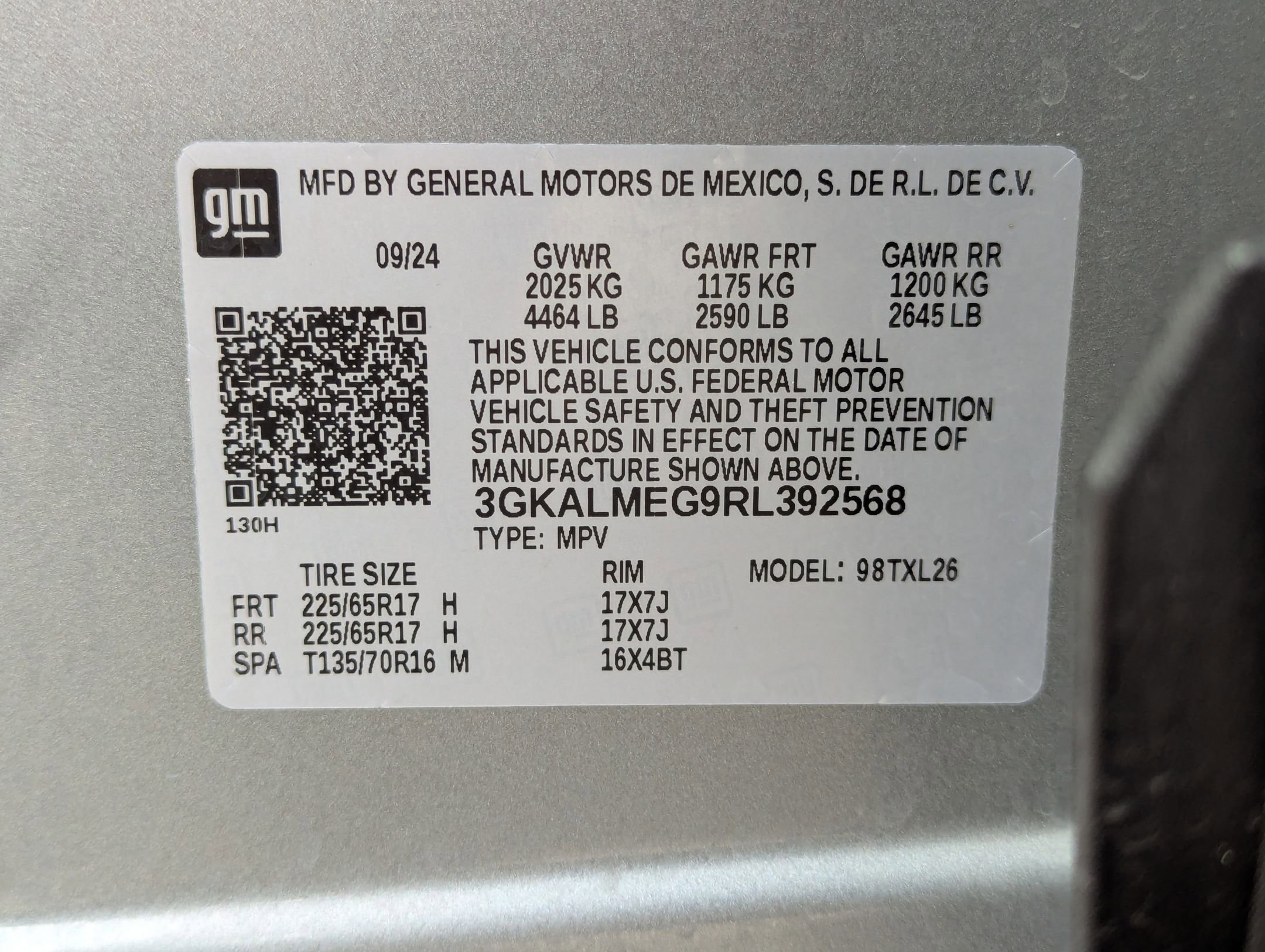 Used 2024 GMC Terrain SLE w/ Driver Convenience Package image 33