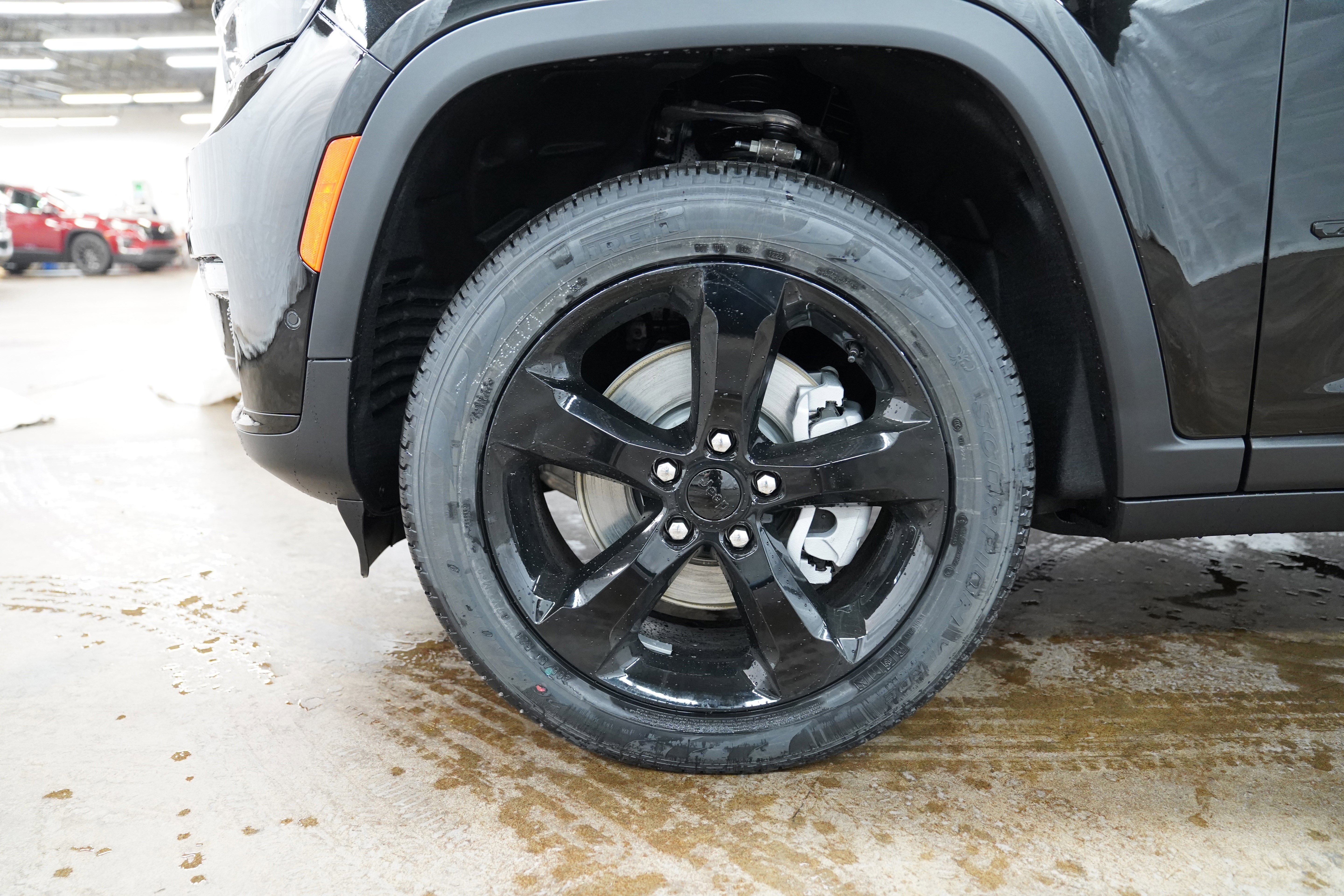 New 2025 Jeep Grand Cherokee L Limited image 17