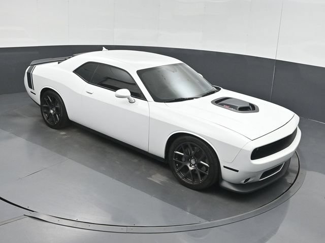 Used 2016 Dodge Challenger R/T Scat Pack RWD image 35