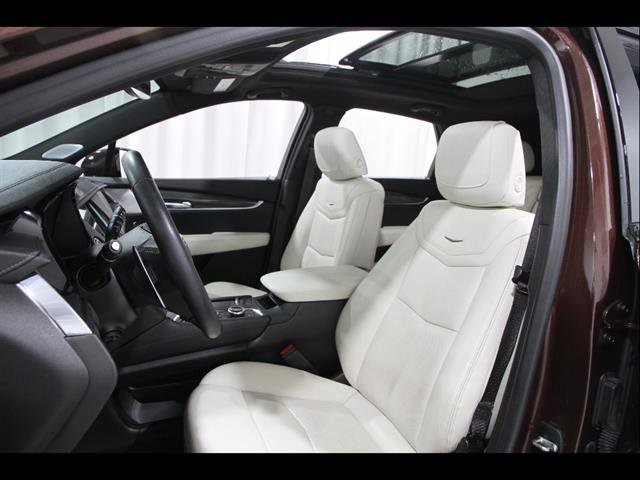 Used 2023 Cadillac XT5 Sportv image 5