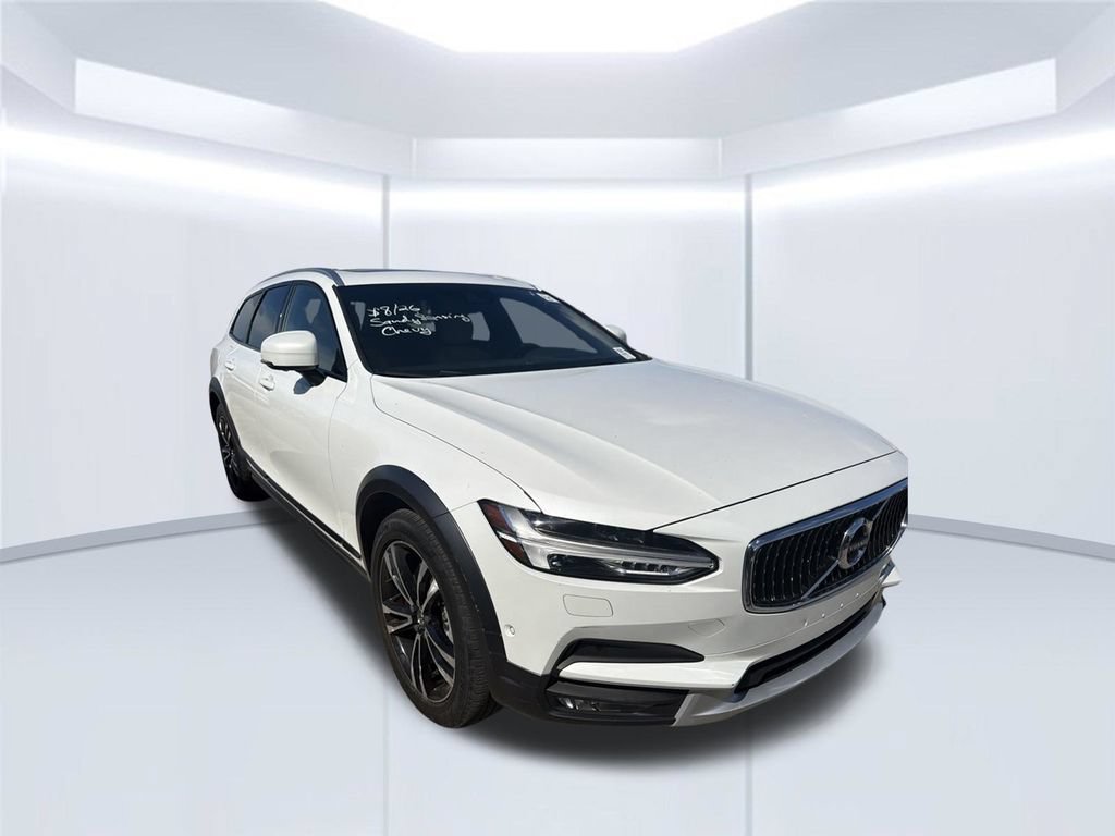 Used 2018 Volvo V90 T5 Cross Country w/ Convenience Package AWD/4WD image 4
