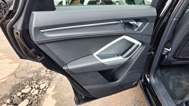 Used 2020 Audi Q3 2.0T Premium w/ Convenience Package image 29