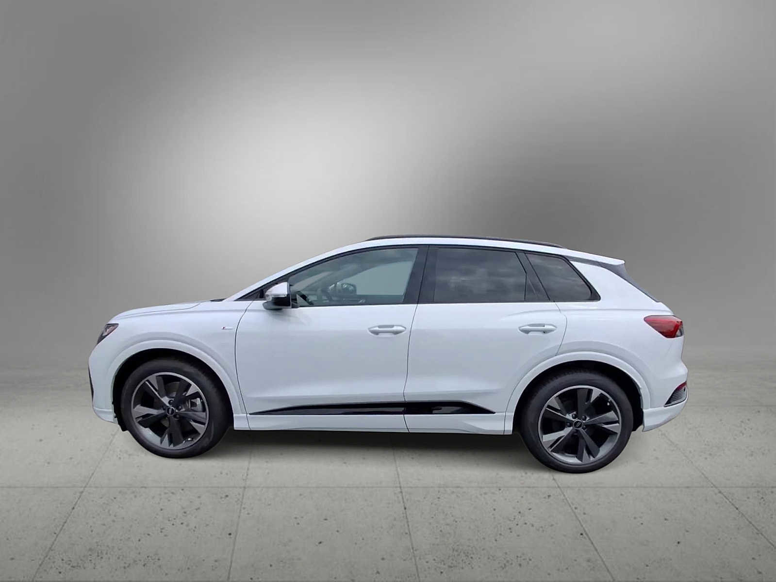 New 2025 Audi Q4 e-tron Premium Plus image 5