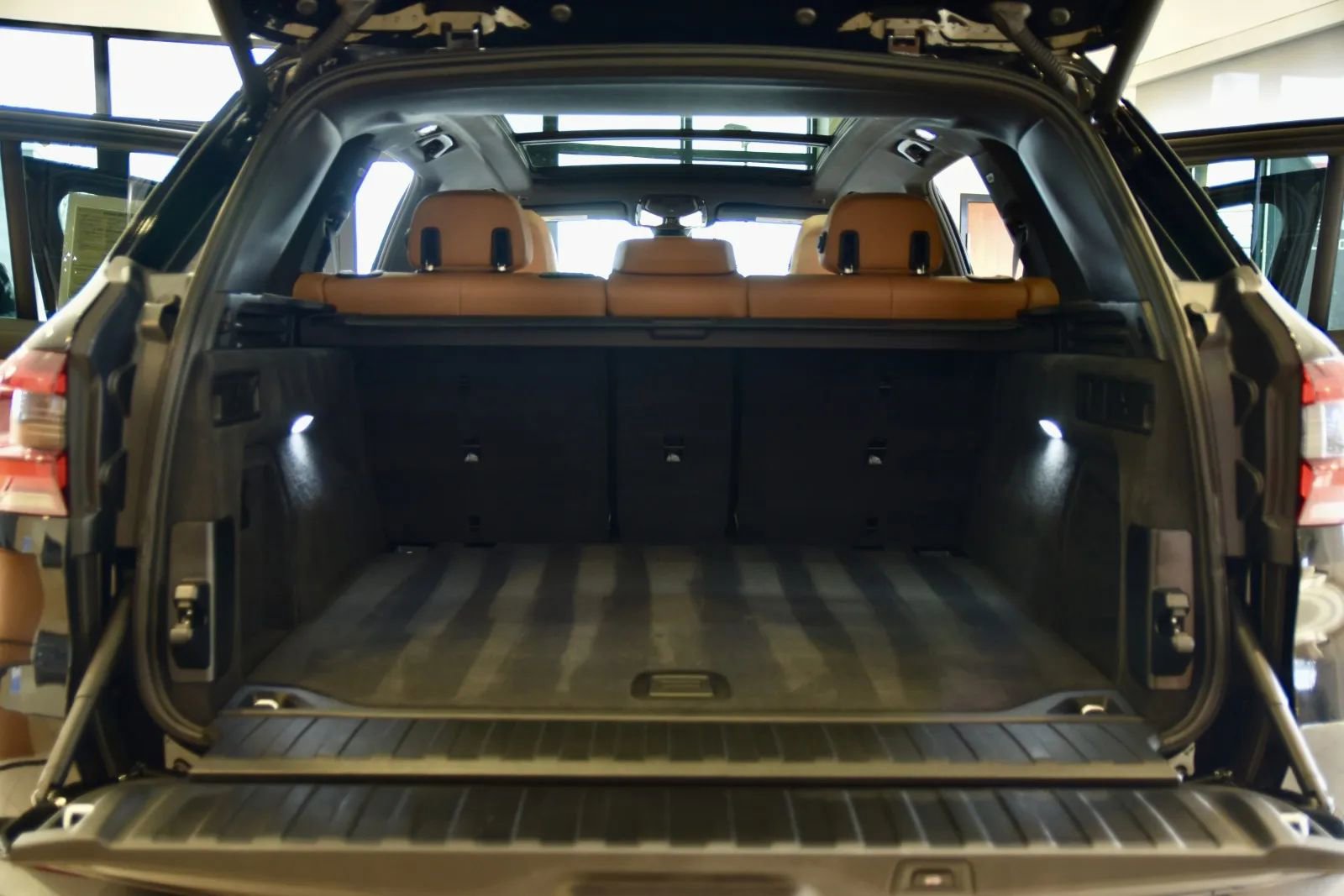 Used 2023 BMW X5 xDrive40i w/ Premium Package image 21