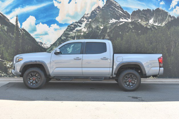 Certified 2018 Toyota Tacoma TRD Off-Road w/ Technology Package AWD/4WD image 7
