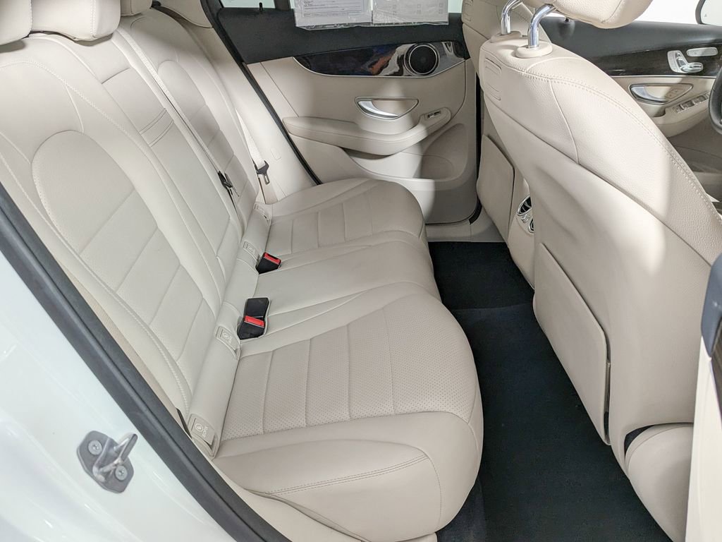 Used 2019 Mercedes-Benz GLC 300 4MATIC image 35