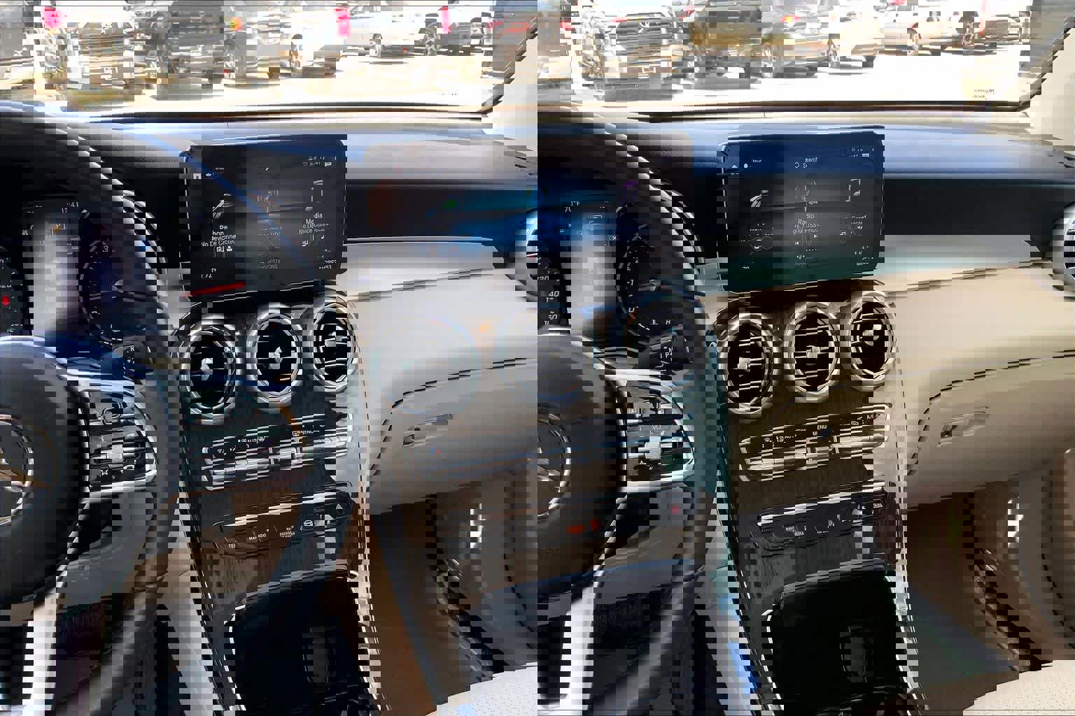 Used 2022 Mercedes-Benz GLC 300 image 7