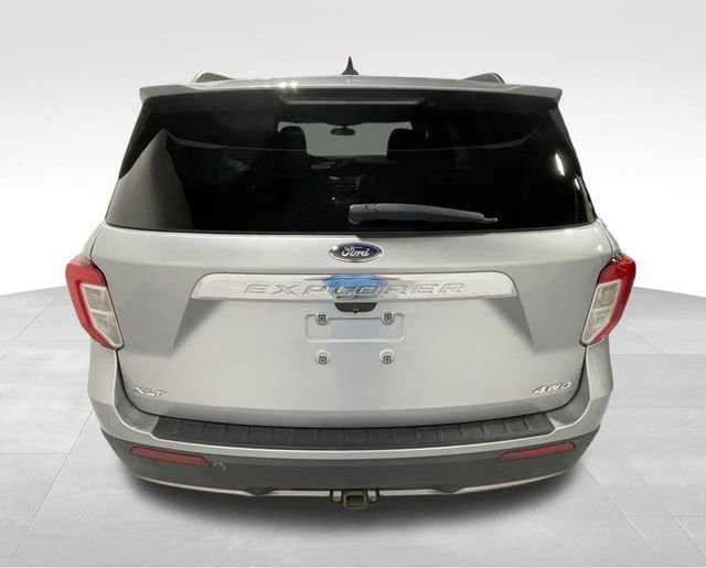Used 2021 Ford Explorer XLT w/ Equipment Group 202A image 10