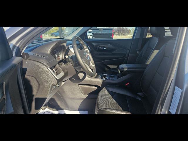 Used 2024 GMC Terrain SLT AWD/4WD image 13