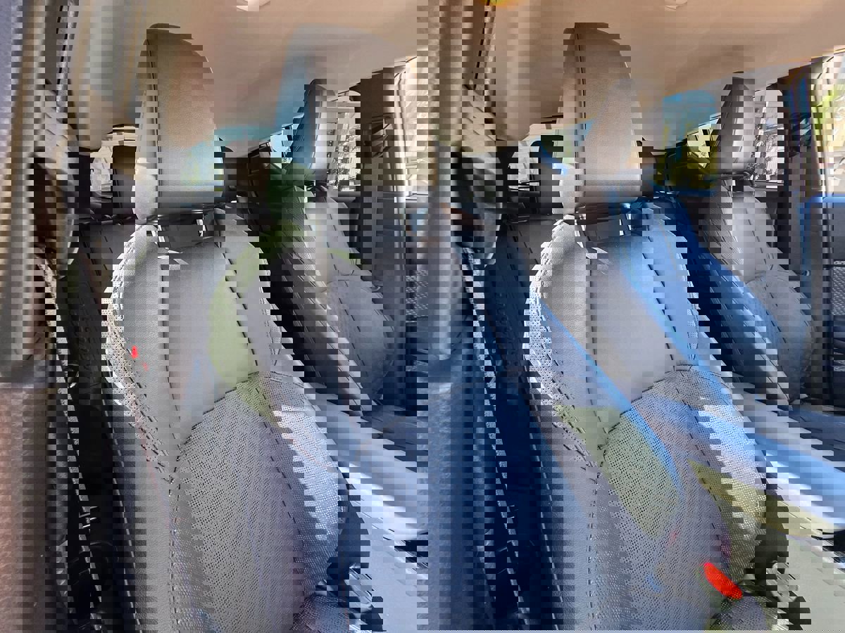 Used 2020 Toyota C-HR Limited FWD image 17