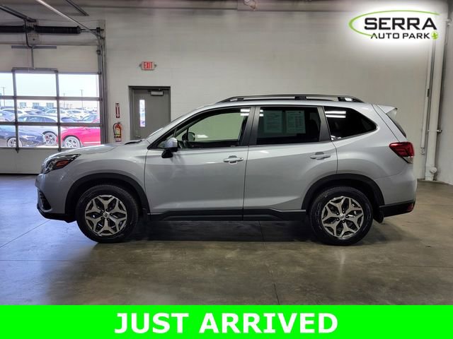 Certified 2023 Subaru Forester Premium image 8