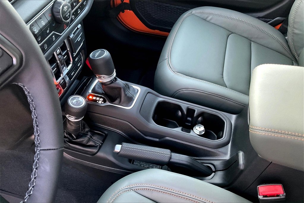 New 2025 Jeep Gladiator Mojave image 8